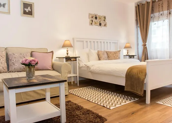 Sector 4 - Motru 75 By Mrg Apartamento