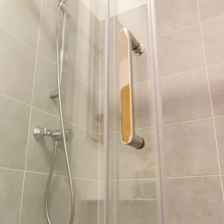 Apartament Sector 4 - Motru 75 By Mrg *